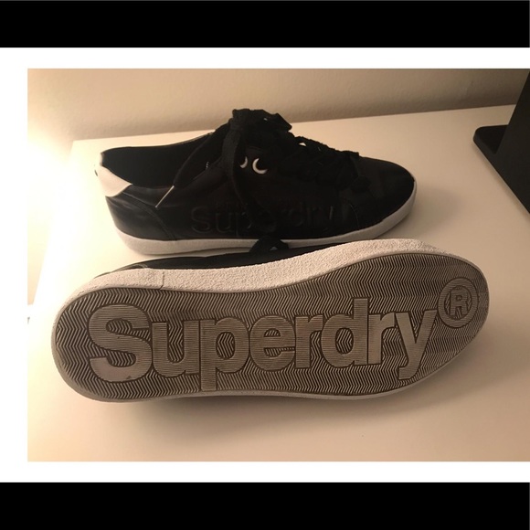 shoes - Picture 3 of 4